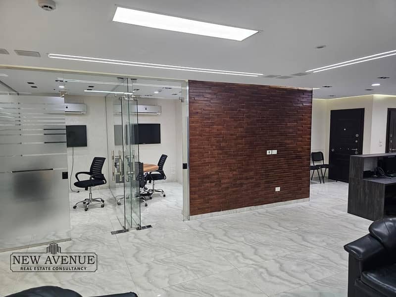 8 cfdc0dbc-011c-4876-921a-7f64eae37700. jpeg