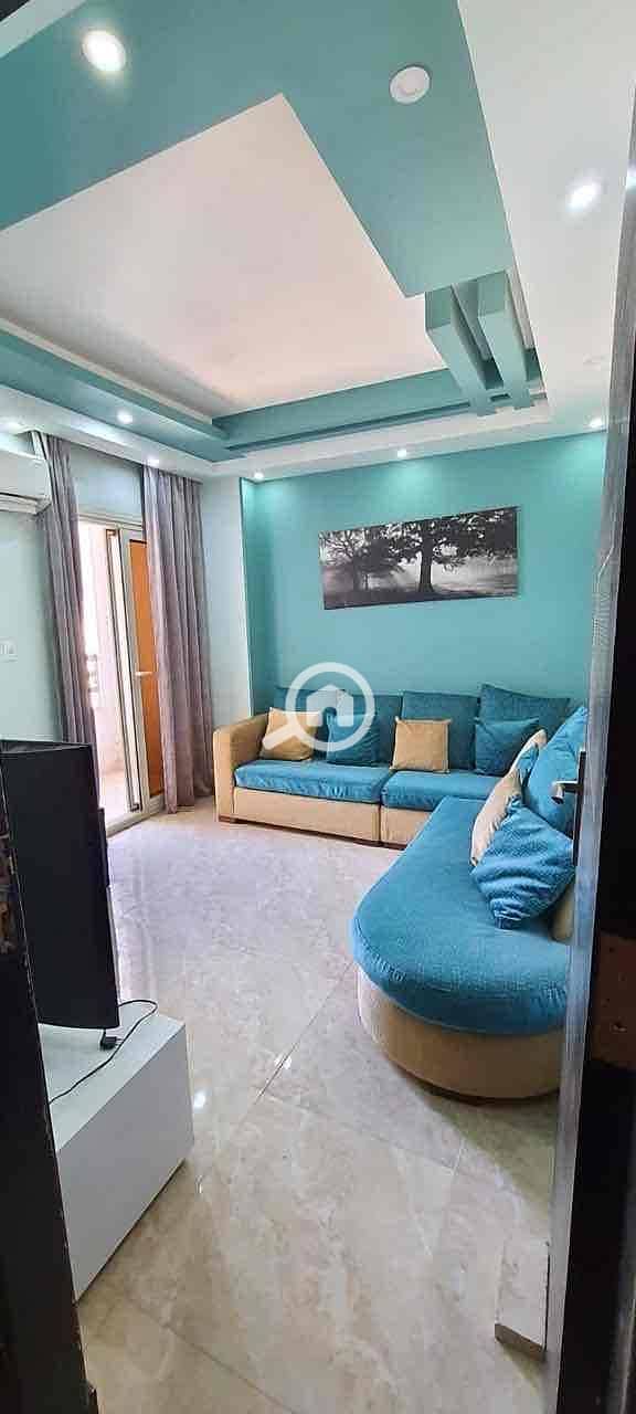 12 8b95a16b-cd9c-487b-aae6-a82fbc320890. jpg