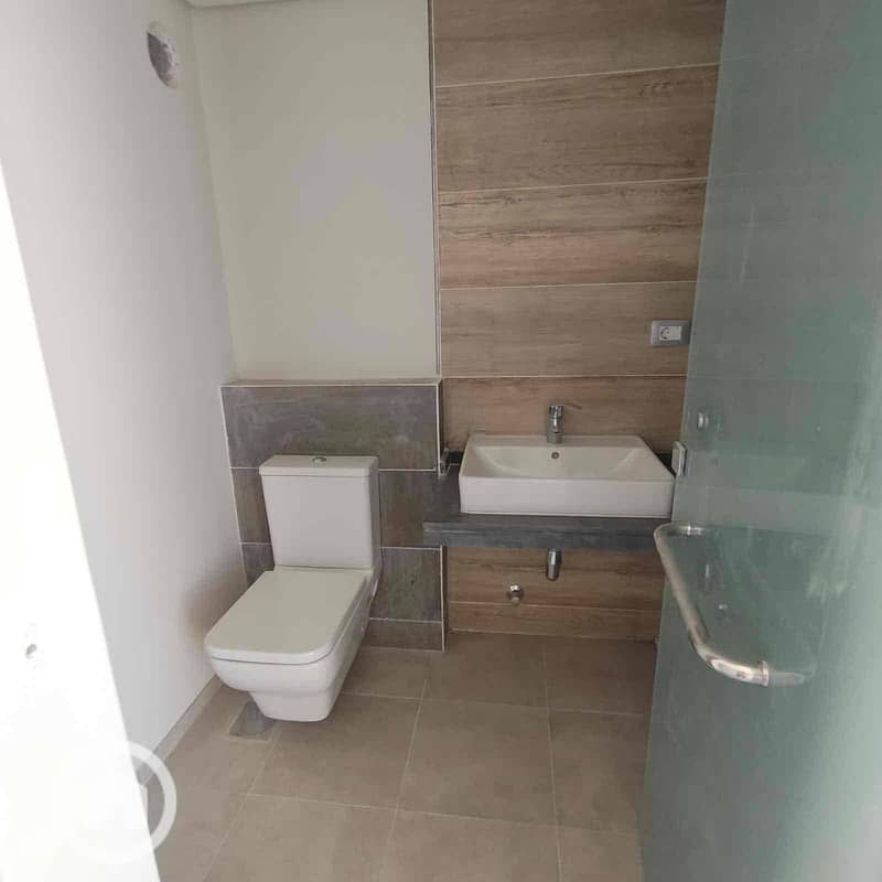 16 10ed62af-d24c-4a16-bc6c-089bf063f7b1. jpg