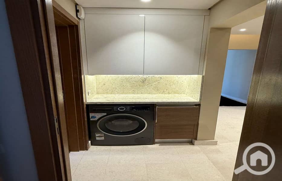 8 89fb521b-4899-437d-abdc-f47050726917. jpg