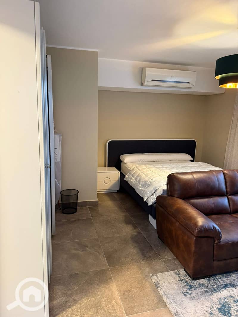 16 36037471-657a-4530-aff5-7828b523caa4. jpg