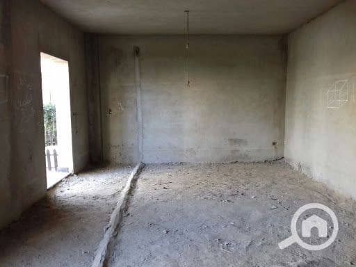 2 شقة-ذات-نصف-تشطيب. jpg