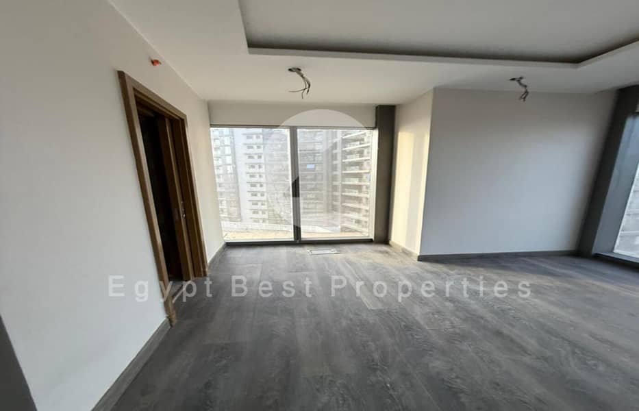 4 694f95b0-847f-438b-a185-e24198d2fd77. jpeg