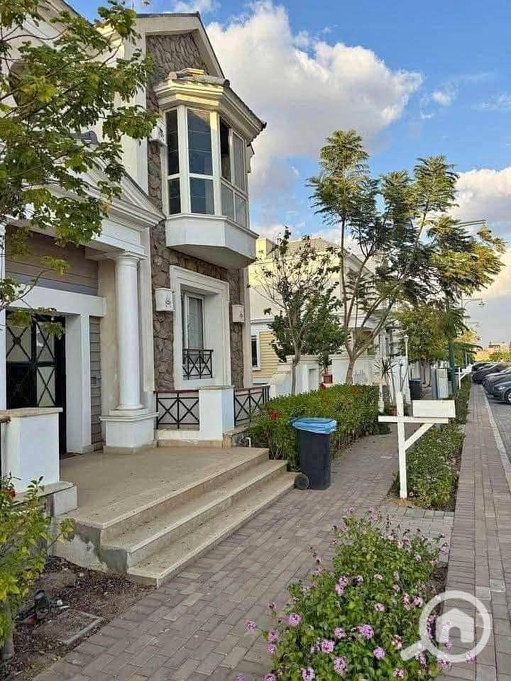 10 615417620_122206328414294795_4846585456446060926_n. jpg