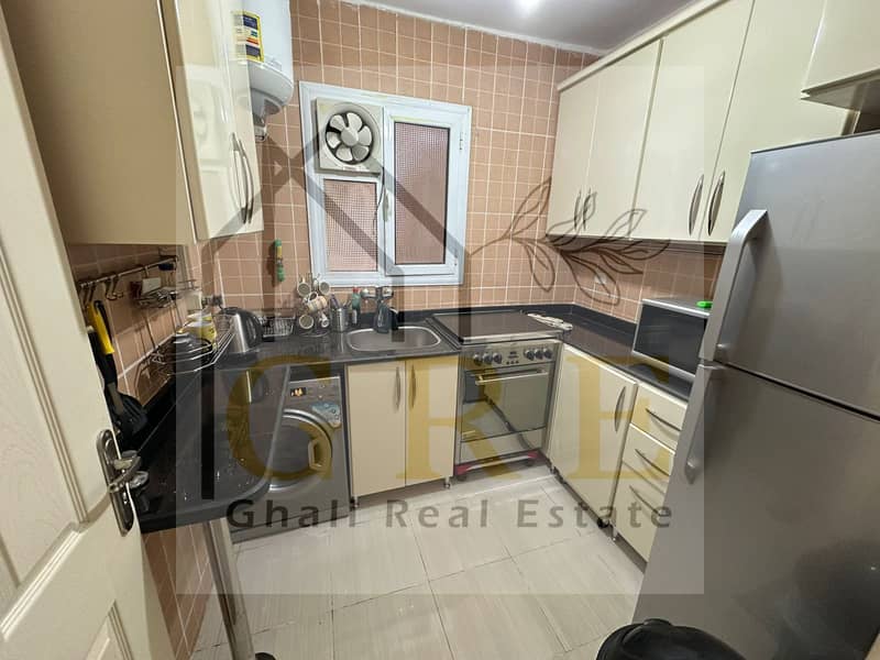 4 5fc21cba-084f-4df6-8319-d739e0c8595a. jpg