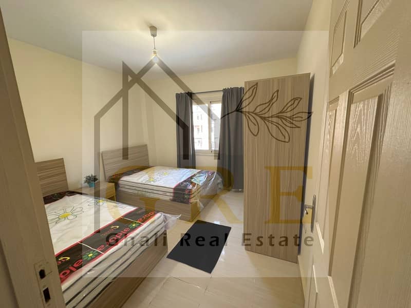 5 85eff62f-402e-487e-bd27-9a54b5901756. jpg