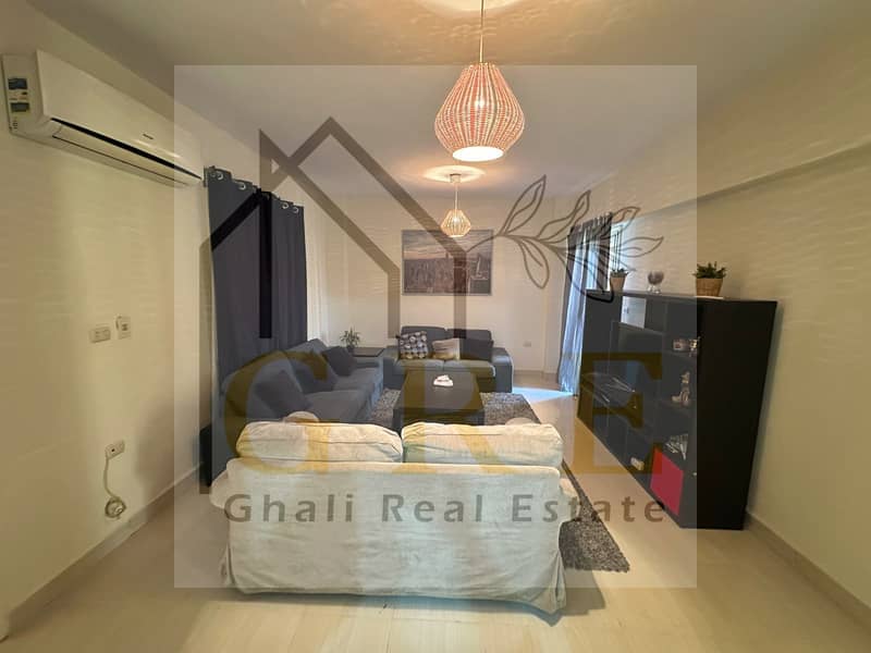 9 9788ee31-2d9e-4b15-9d56-e89fcd5a70b2. jpg