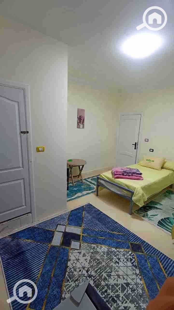 14 tSQ3Ys328vceOSbIaJqUNwgP97xph4UwaUDwU8lK. jpg