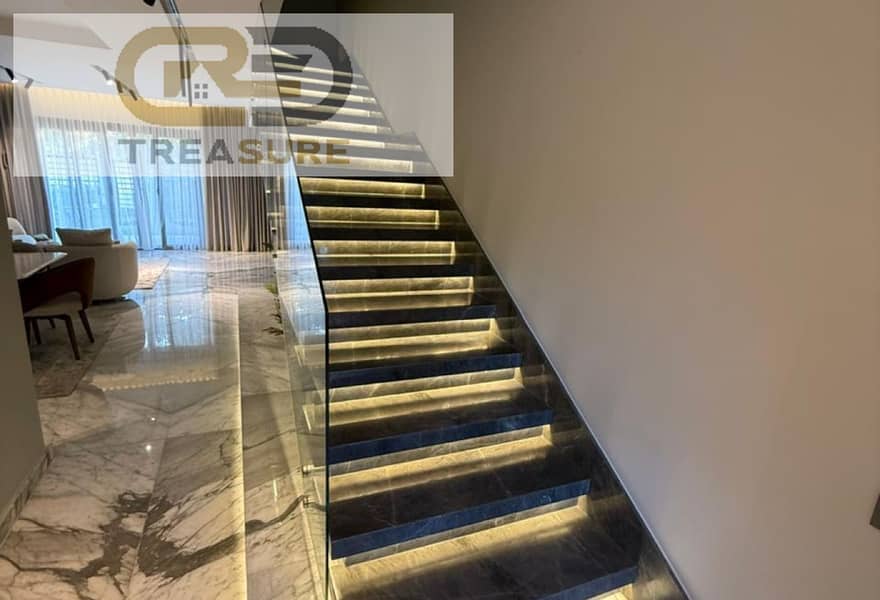 9 093f097e-1e4b-44bc-87db-a31c5bfd59c4. jpg