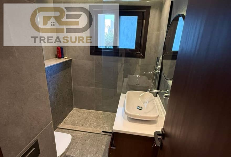 13 d907a64e-c9d8-4ce2-8fe2-c5d90c9216d3. jpg