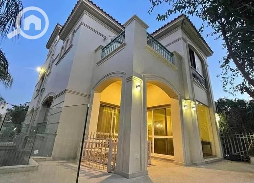 8 FB_IMG_1762660102594. jpg