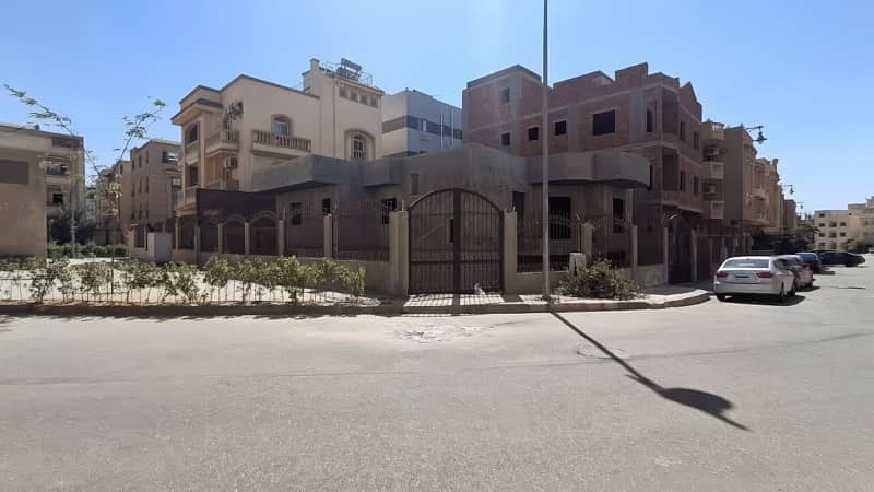 فيلا للبيع في التجمع الخامس الدفاع الوطني شارع الجزيره فيلا للبيع في التجمع الخامس الدفاع الوطني شارع الجزيره