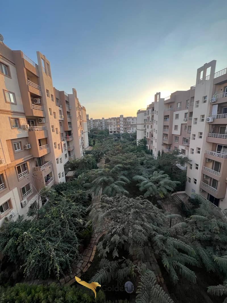 21 e98f27df-bb3e-44a0-bb61-e8a648e5821f. jpeg