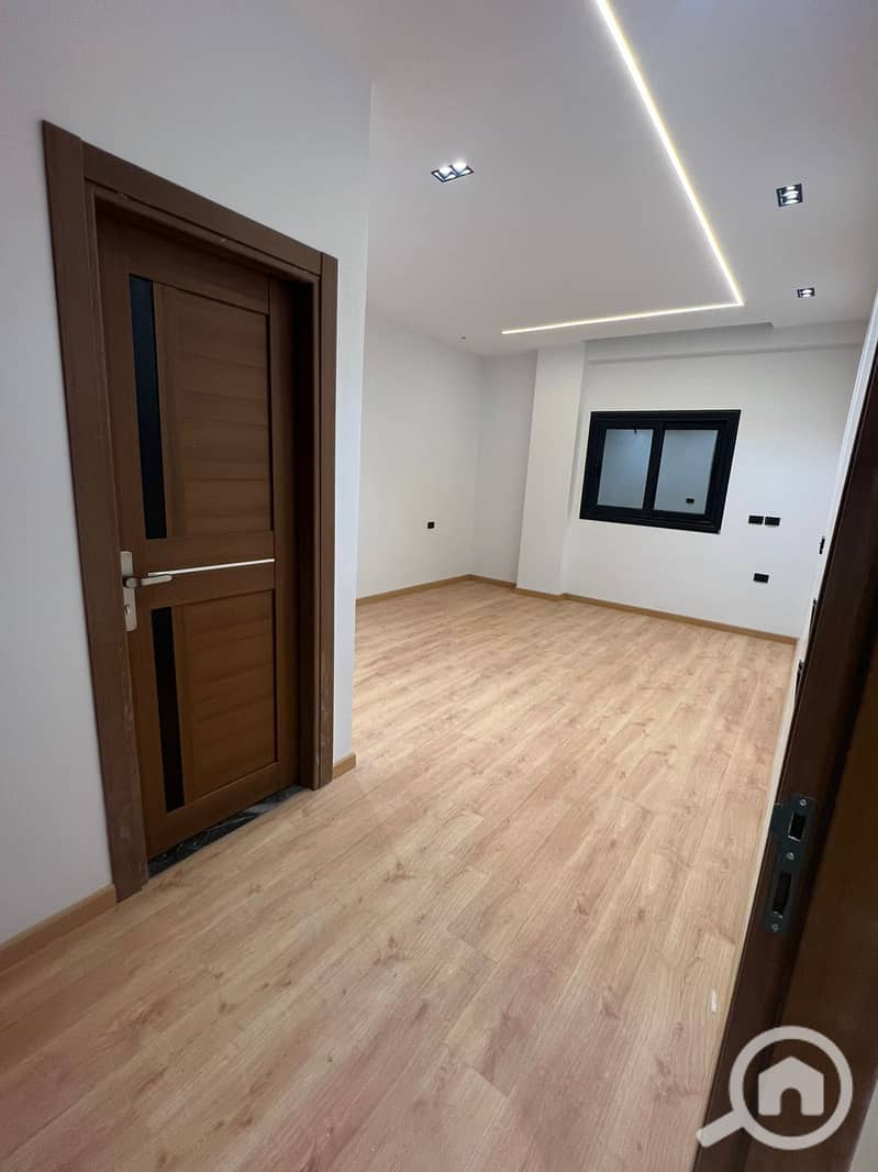 10 WhatsApp Image 2026-01-15 at 12.38. 11 AM (1). jpeg