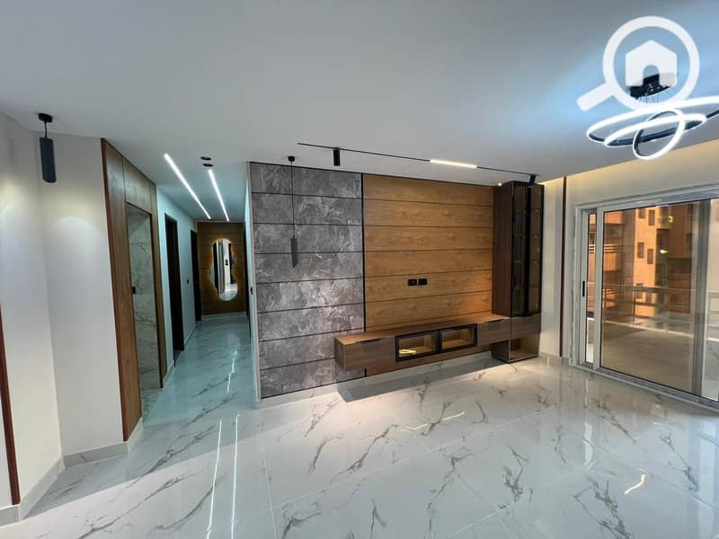 5 b641879a-fc60-4cbd-b940-11f0ad9ddc03. jpg