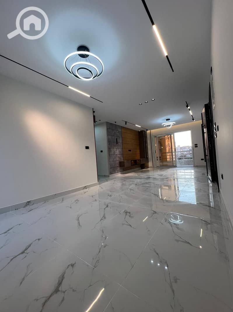 16 42c8bbf1-8b88-4518-95b1-424da5d7d78c. jpg