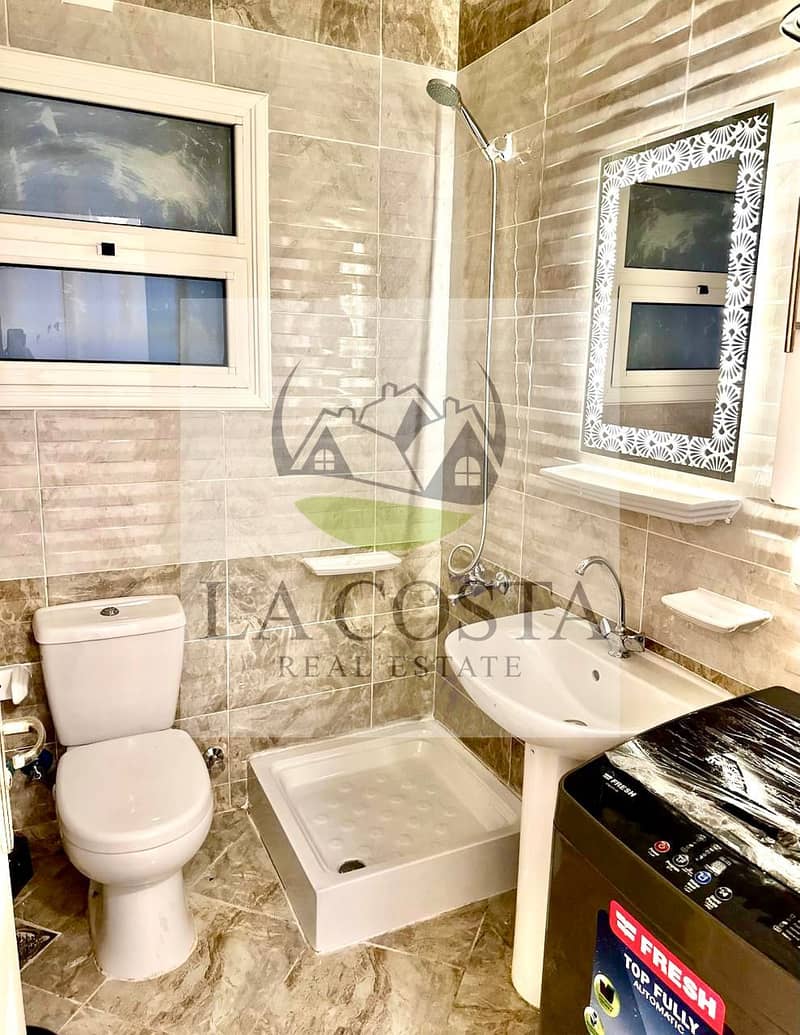 8 c02cd4b4-11dc-4647-86ad-943025798253. jpg