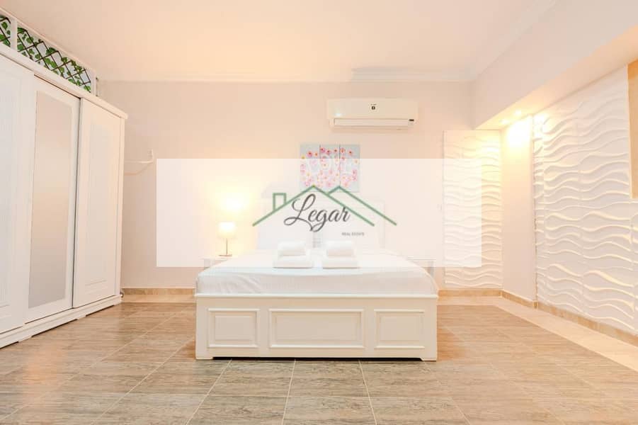 6 696e9e0e-a364-494d-b682-16d663f89e3a. jpg