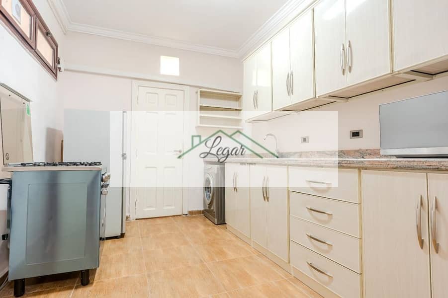 7 0d11ea1d-0e04-4f0a-949a-1f25a6226024. jpg