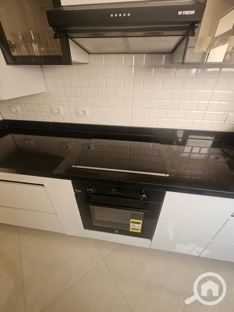 8 7abac1f5-de76-4f4e-bcd0-d4adb612dae5. jpeg