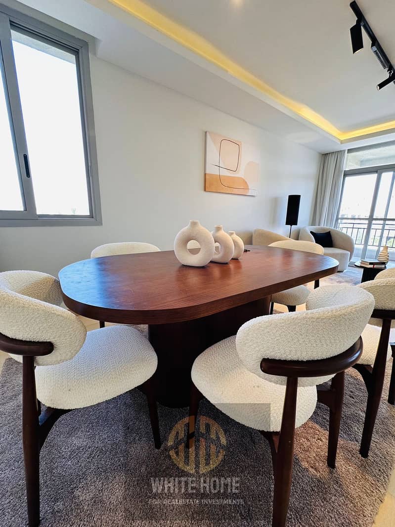 2 9838947c-8df5-4d72-9e6b-c93b9212b73d. jpeg