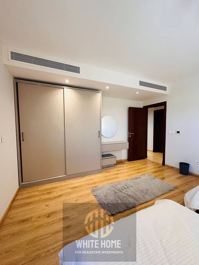 10 11f5e469-9ebd-4b85-9333-ecf65285083f. jpeg