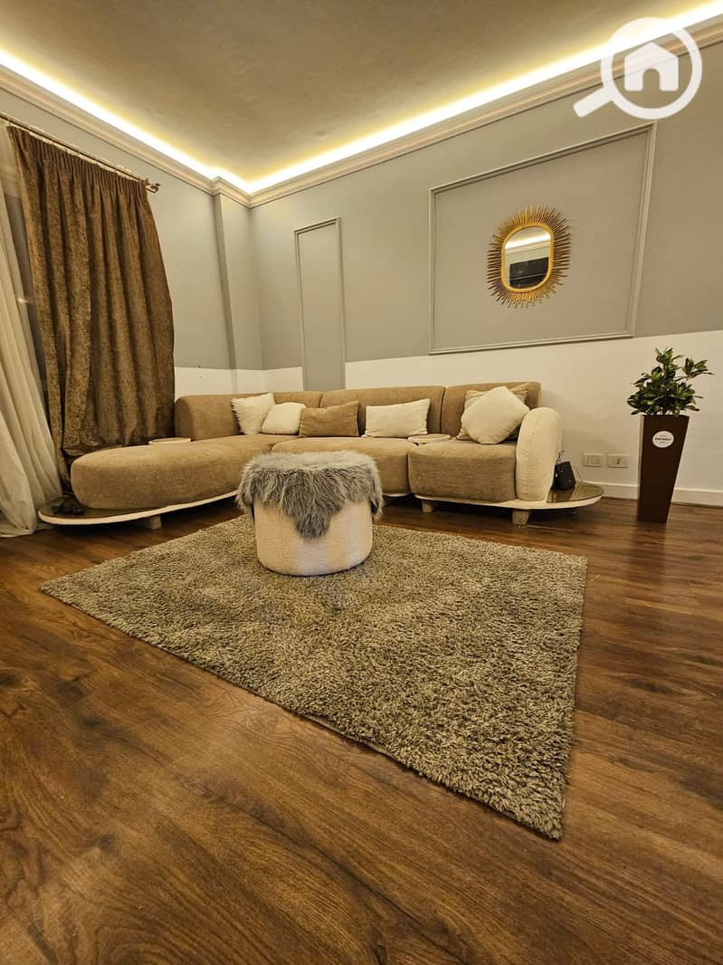 3 37e89873-85b2-4a4b-93c8-812c7ec46f56. jpeg