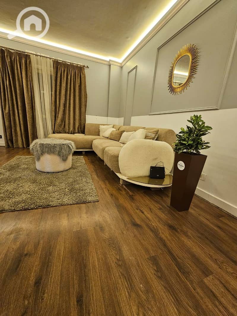 4 13f47e08-6f4e-4655-a9da-defdfc93acc4. jpeg