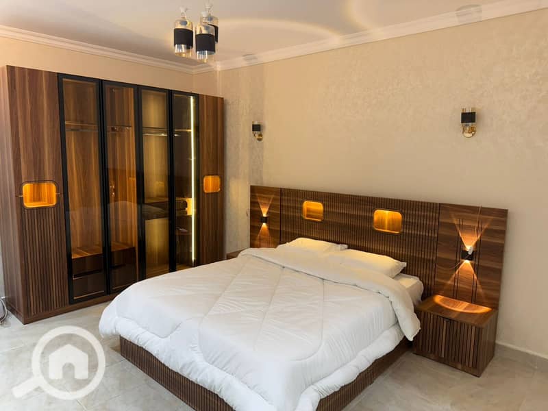 8 b4cf8d8f-c52f-4d09-bcf6-d73e52b1b980. jpeg