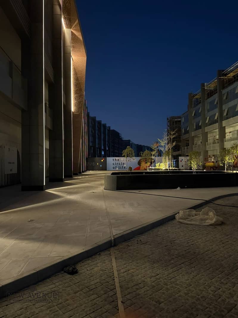 4 ec8a333d-e982-4f22-82a3-7385036d0d85. jpeg