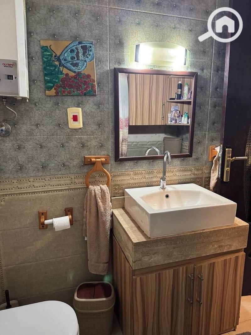 6 a8b4a9ad-15eb-451c-89f2-43b6babd6277. jpeg