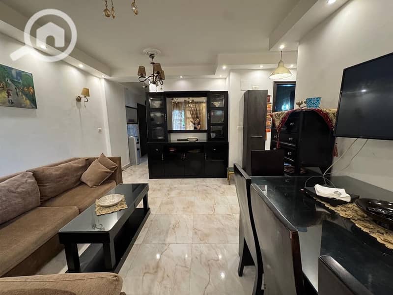 7 f90b93a9-3d46-4a26-8b0a-f53a620d3066. jpeg