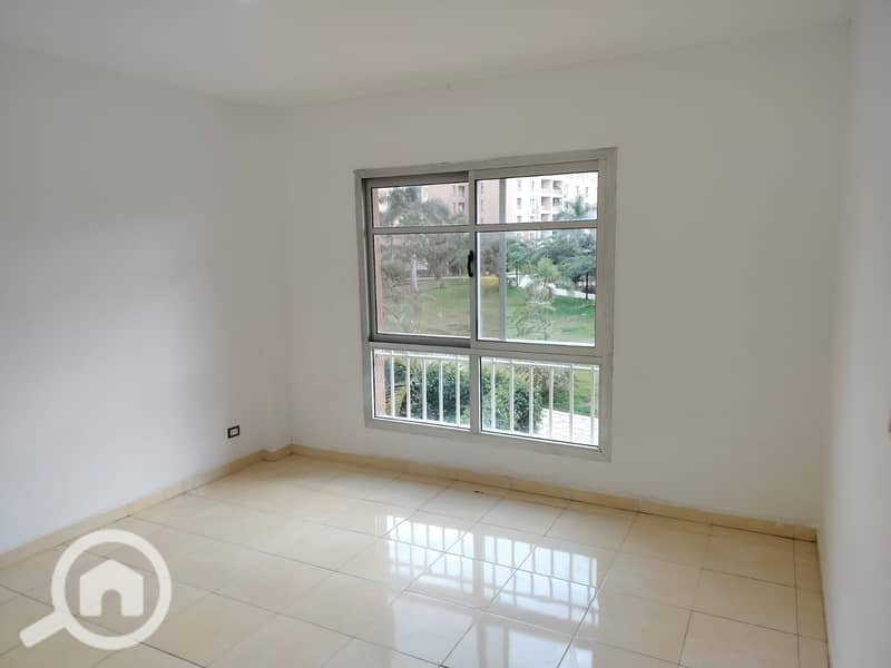 5 32b914d3-2299-4e54-801d-f4e317bd65f7. jpg