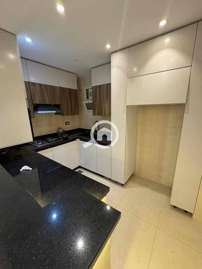 9 cf252dd9-067f-4662-ba7c-cdd2dd423f17. jpg