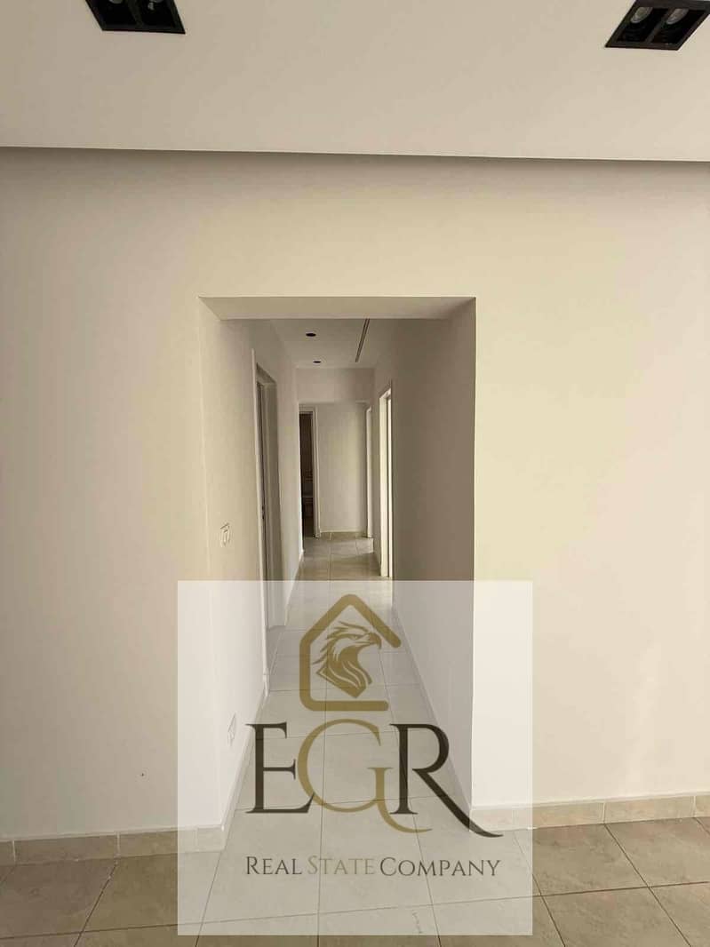 2 7068102f-877b-43cb-a1ed-458752d41b98. jpg