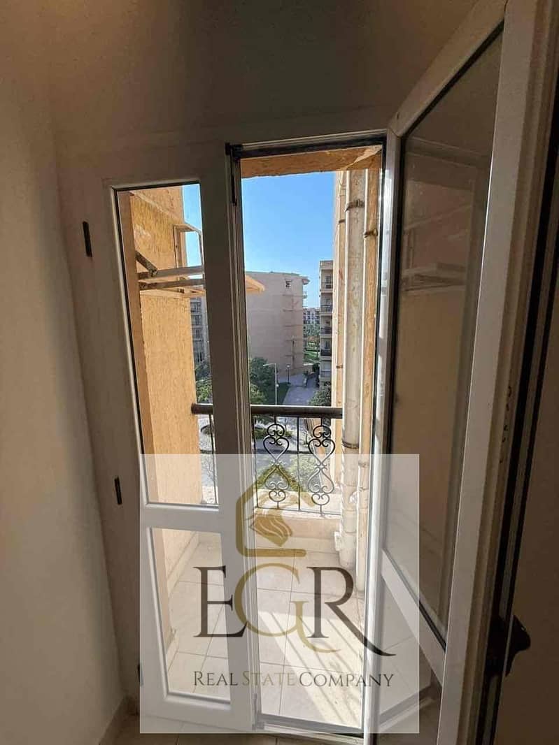 11 046b1fe8-8ef1-434f-8f61-9ae89206672f. jpg