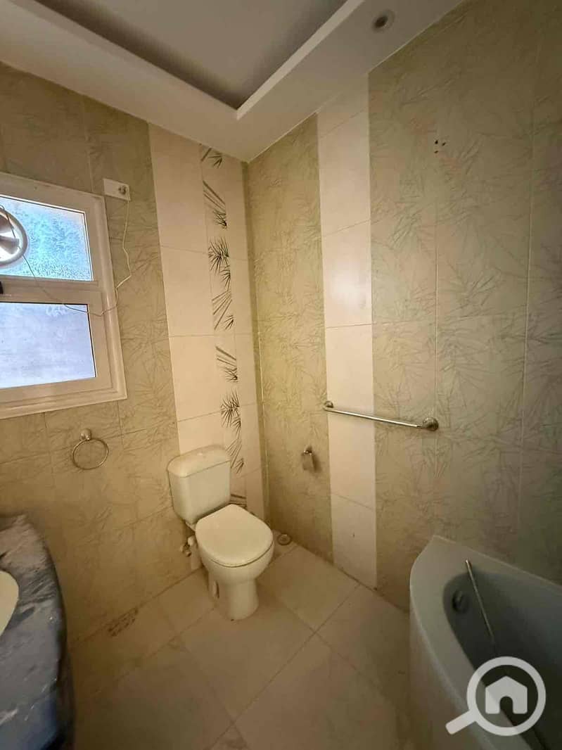 3 82fe7e9a-2648-4826-9a52-e33158a3eb26. jpg