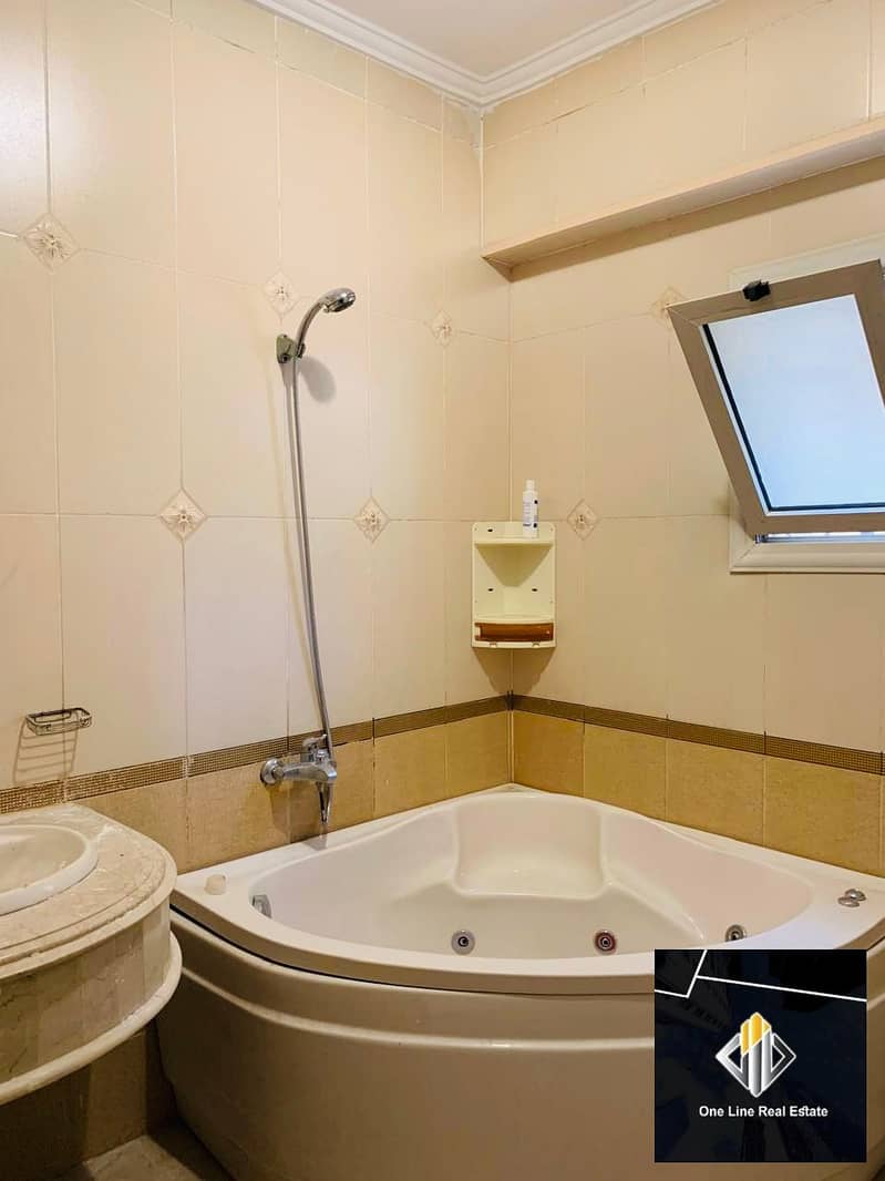 8 b2db85a6-e7d2-407d-9e7e-234cd9d551c2. jpeg