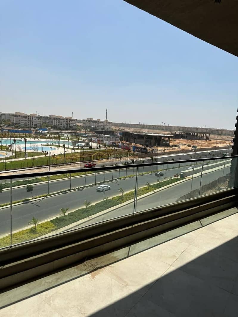 2 dd9d0fb7-db85-41a4-81b1-7ef2609afe79. jpg