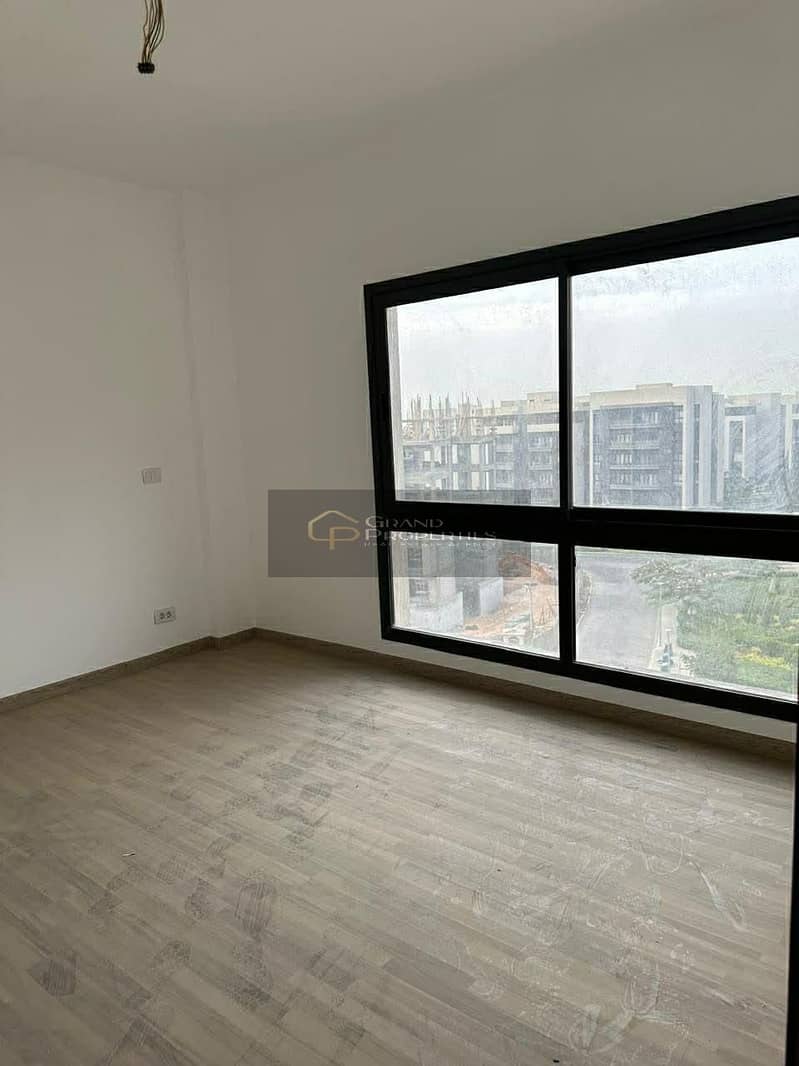 7 16b71e53-3972-4c85-968d-3e1efd6e0351. jpg