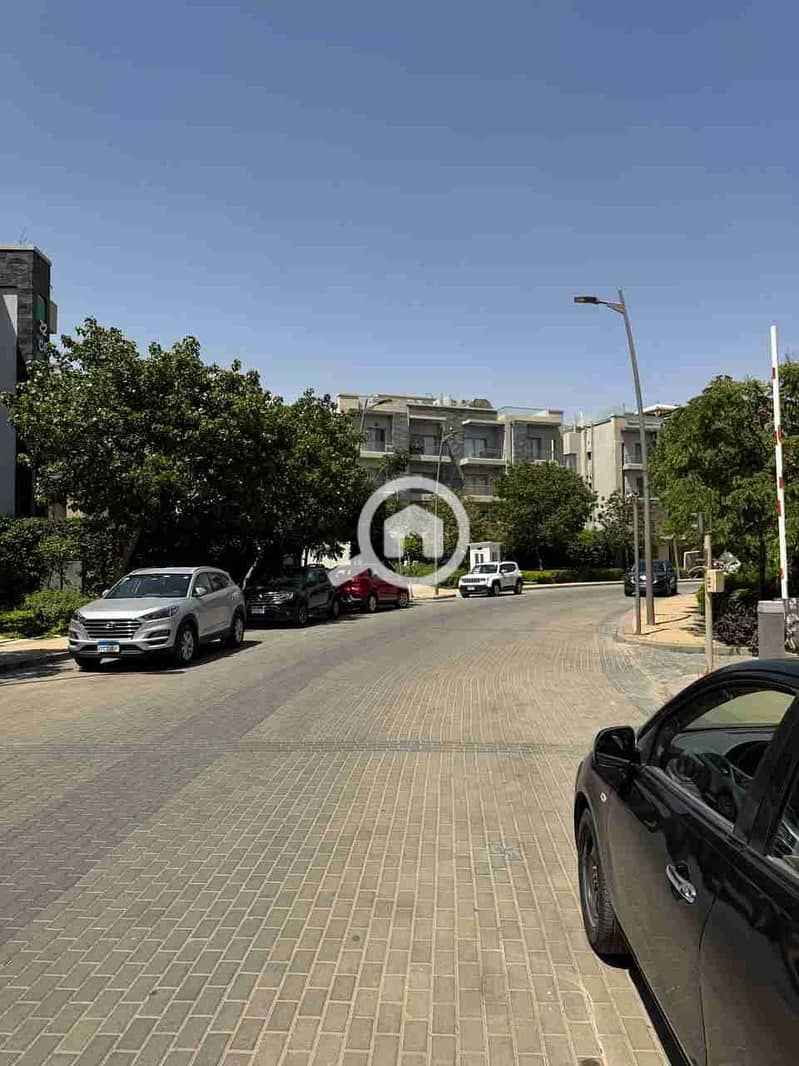 3 IMG_20250905_230234_176. jpg