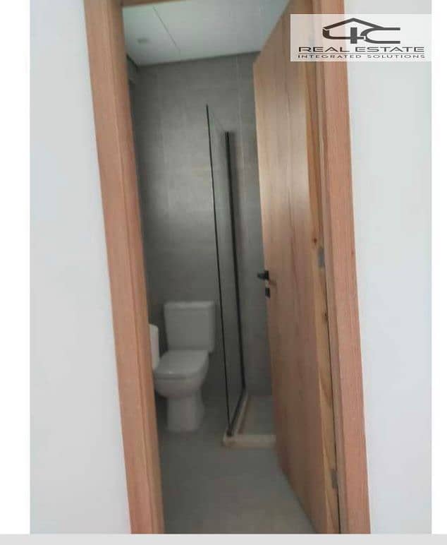 12 WhatsApp Image 2026-01-15 at 1.50. 31 PM. jpeg