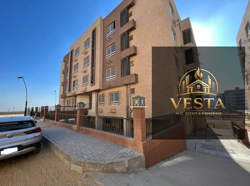 18 efbb53b2-c430-4d8e-a0dd-643c498425c4. jpg