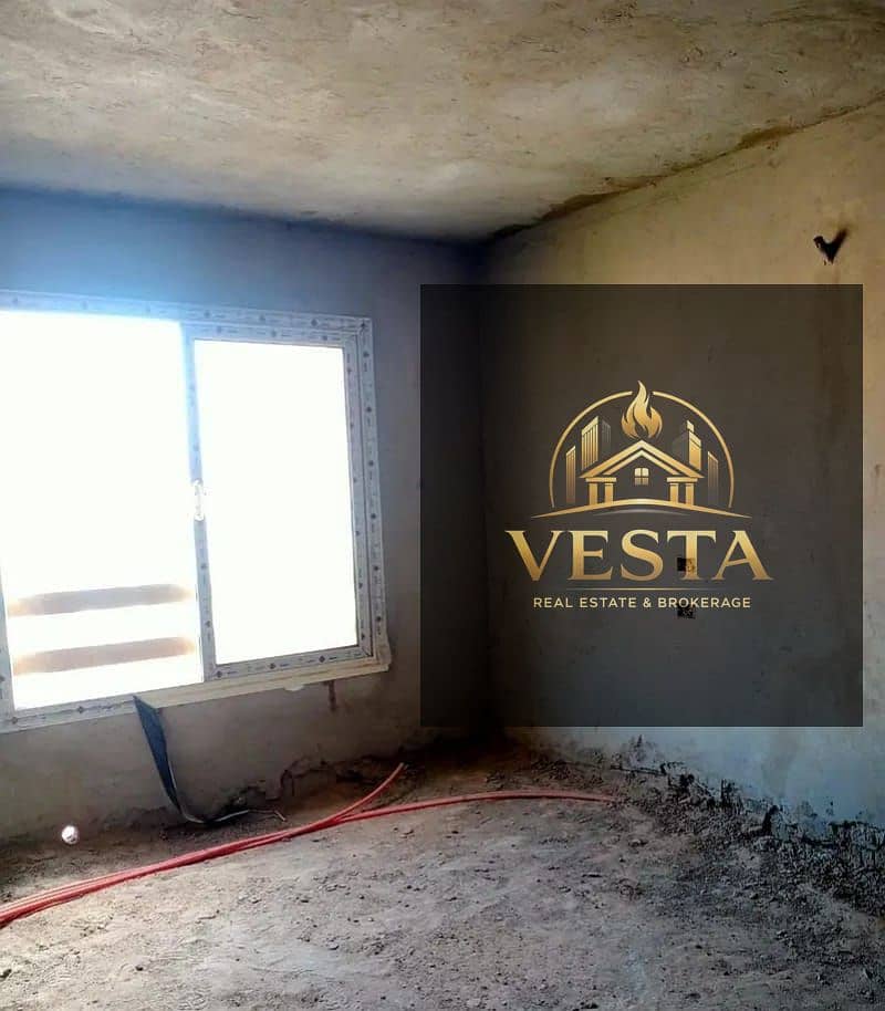 7 135f68dc-8350-477c-b9ca-9bccc14dbbe8. jpg