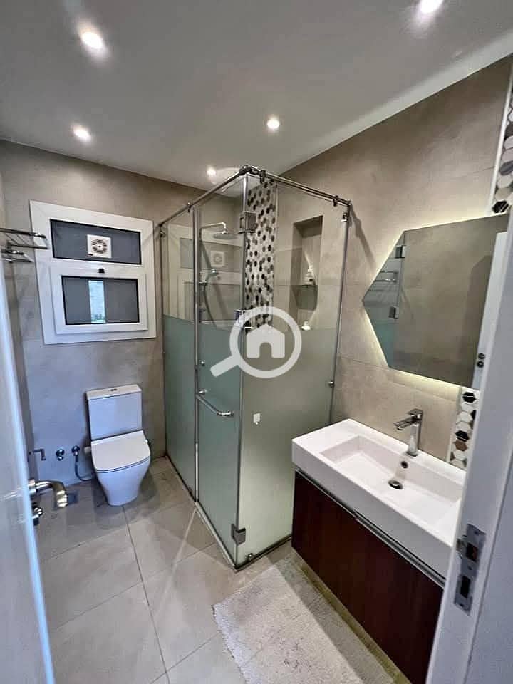 4 FB_IMG_1739127646902. jpg