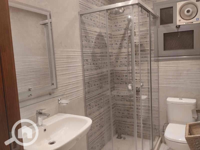 7 5b150dcd-b732-42b4-ac18-d42d70372ed7. jpg