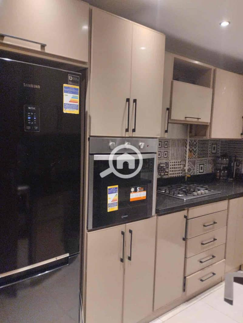 9 3012a82b-2448-426a-a3dd-37f835cf63a0. jpg