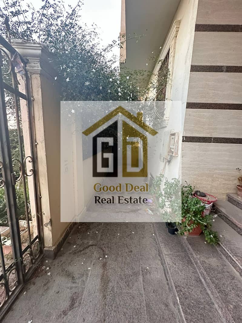 10 b9a65fc5-e988-4286-844b-b87b4ed16622. jpg