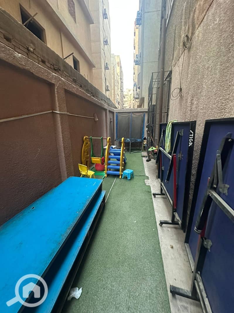 4 f119ff4f-1f89-4bf2-8f7e-0fa77d6b78fc. jpeg