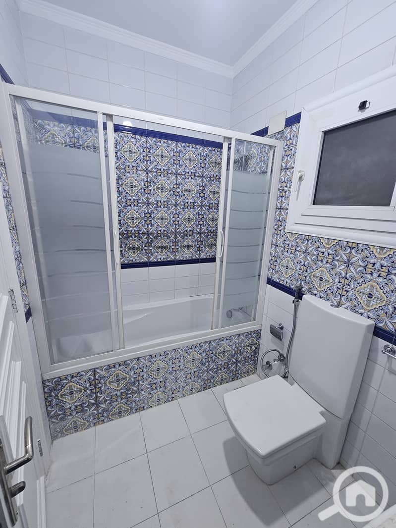 8 79791f6c-5bc4-4504-9fff-4f95efaae3a8. jpeg